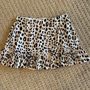 Tail tennis skirt black and white leopard size Medium